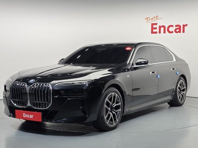 BMW I7 - 1