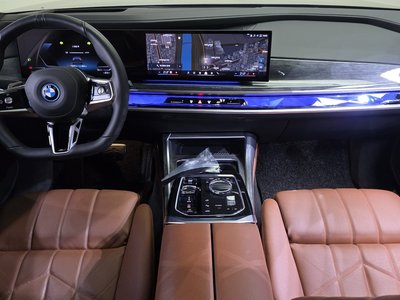 BMW I7 - 5