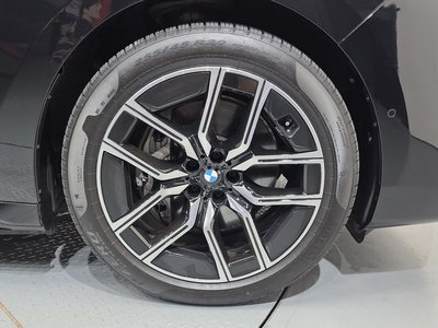 BMW I7 - 6