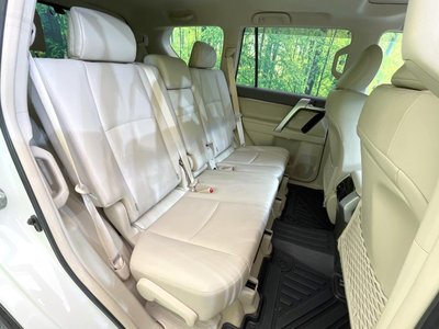 TOYOTA LAND CRUISER PRADO - 9