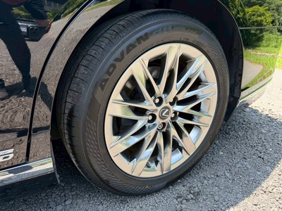 2021 Lexus LS — миниатюра 32