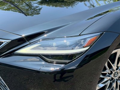 2021 Lexus LS photo 5