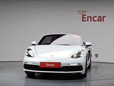 صورة 2 لـ 2023 Porsche 718