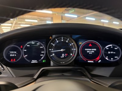 PORSCHE 911 - 10