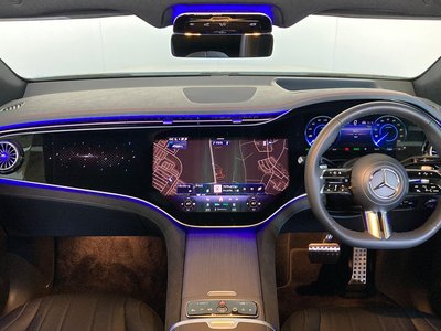 MERCEDES-BENZ EQE - 6