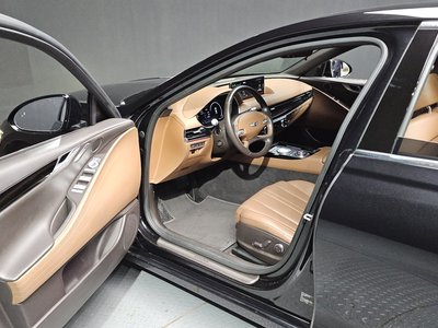 GENESIS G80 (RG3) - 10