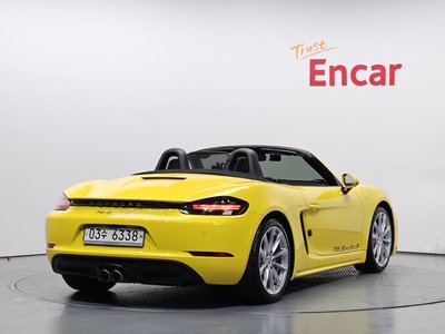PORSCHE 718 BOXSTER - 3