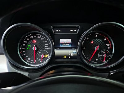 MERCEDES-BENZ GLE - 8