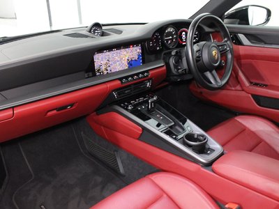 صورة مصغرة 25 لـ 2020 Porsche 911