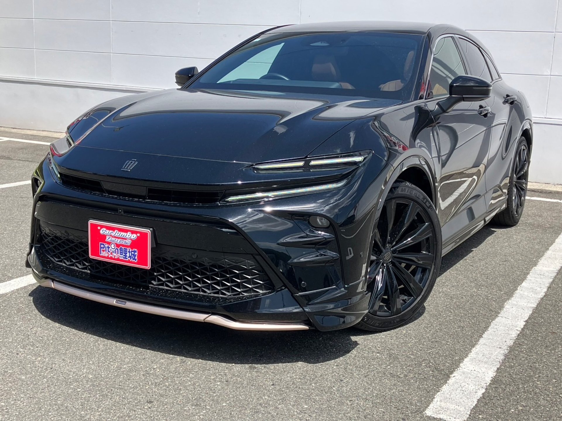 TOYOTA CROWN SPORT - View 1