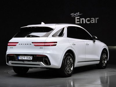 صورة 2 لـ 2022 Genesis GV70