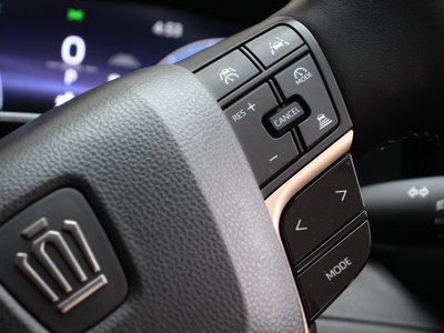 صورة 28 لـ 2024 Toyota CROWN SPORT