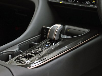 صورة 22 لـ 2024 Toyota CROWN SPORT
