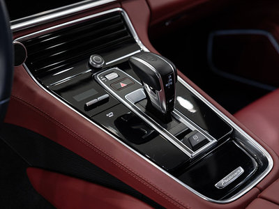 PORSCHE PANAMERA - 9