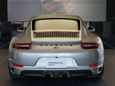 PORSCHE 911 - 4