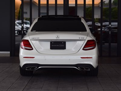 صورة 9 لـ 2017 Mercedes-BENZ E-CLASS AMG