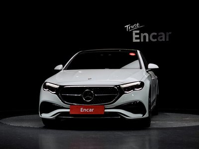 MERCEDES-BENZ E-CLASS - 2
