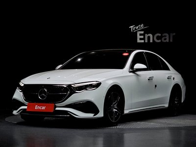 MERCEDES-BENZ E-CLASS - 1
