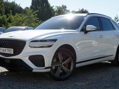 صورة 4 لـ 2024 Genesis GV70