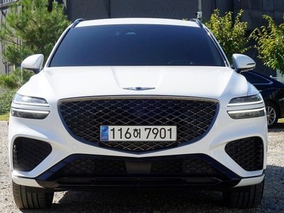 صورة 1 لـ 2024 Genesis GV70
