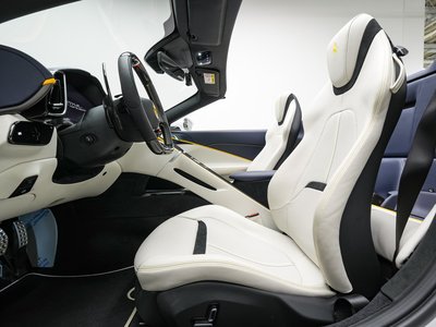 FERRARI ROMA - 4