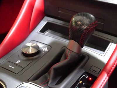 2019 Lexus RC F thumbnail 26