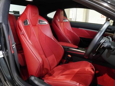 2019 Lexus RC F thumbnail 19