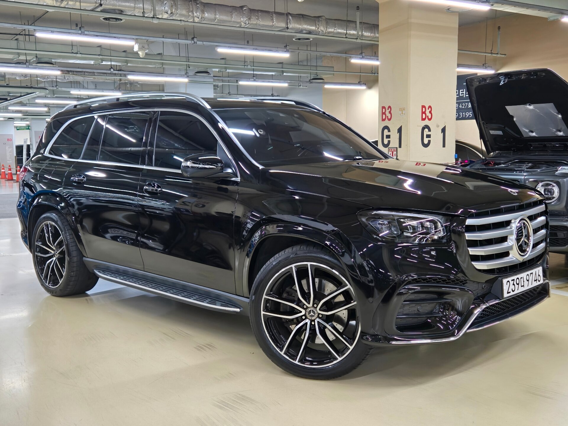 MERCEDES-BENZ GLS - View 1