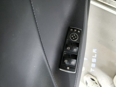 2020 TESLA MODEL S 照片 4