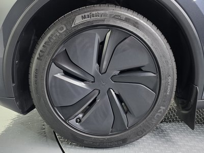 TESLA MODEL Y - 6
