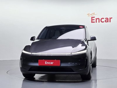TESLA MODEL Y - 2
