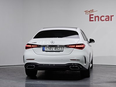 MERCEDES-BENZ C-CLASS - 4