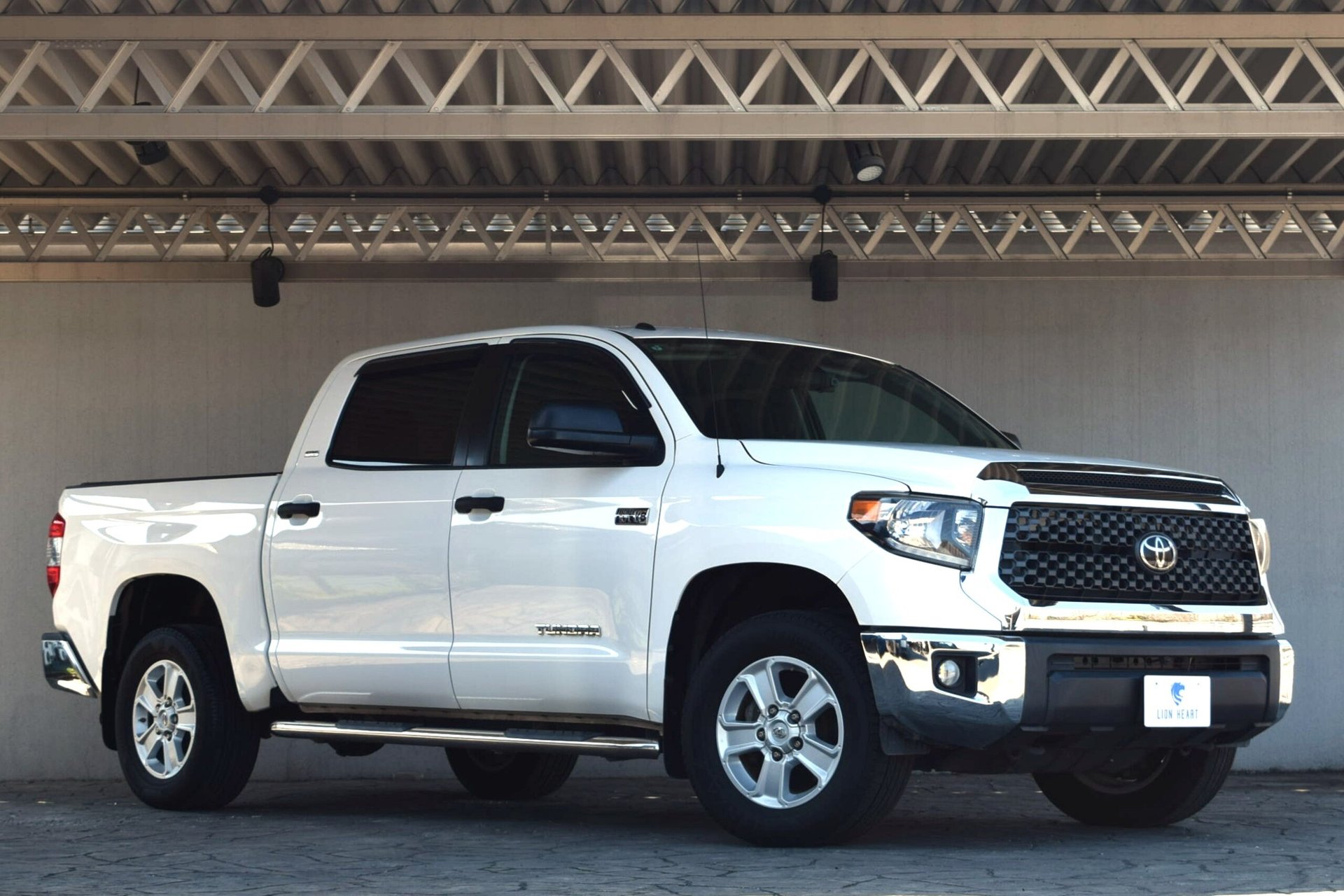 TOYOTA TUNDRA - View 1