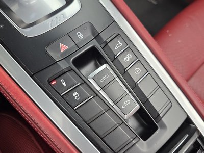 صورة مصغرة 24 لـ 2018 Porsche 718