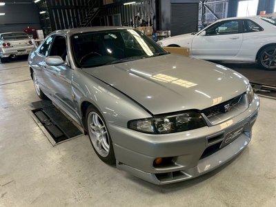 NISSAN SKYLINE GT-R - 3
