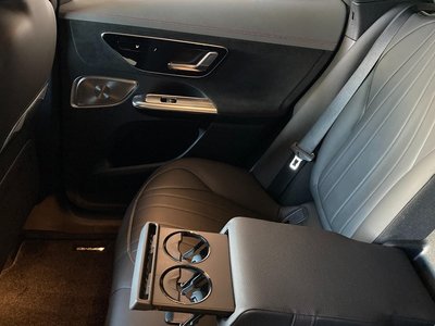 صورة مصغرة 26 لـ 2025 Mercedes-BENZ EQE
