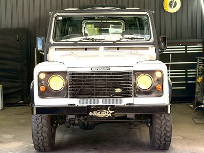 LAND ROVER DEFENDER - 3