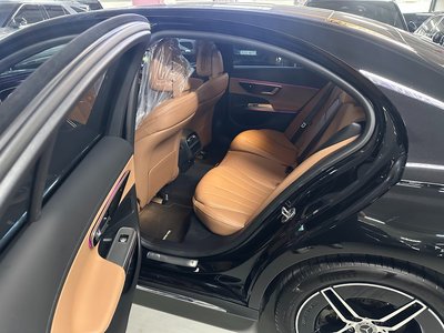 MERCEDES-BENZ E-CLASS - 8