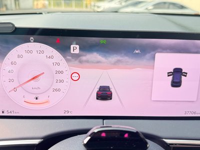 2025 Genesis GV70 照片 2