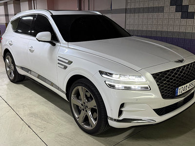 صورة 4 لـ 2022 Genesis GV80