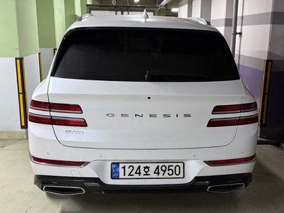 صورة 3 لـ 2022 Genesis GV80
