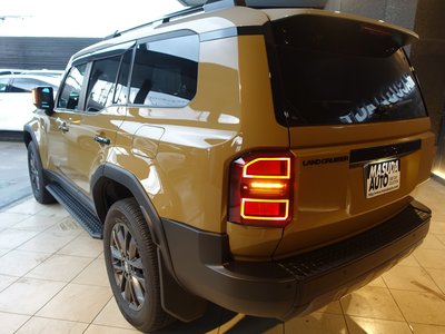 TOYOTA LAND CRUISER 250 - 7