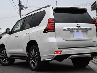 TOYOTA LAND CRUISER PRADO - 7