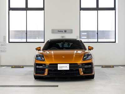 PORSCHE PANAMERA - 8