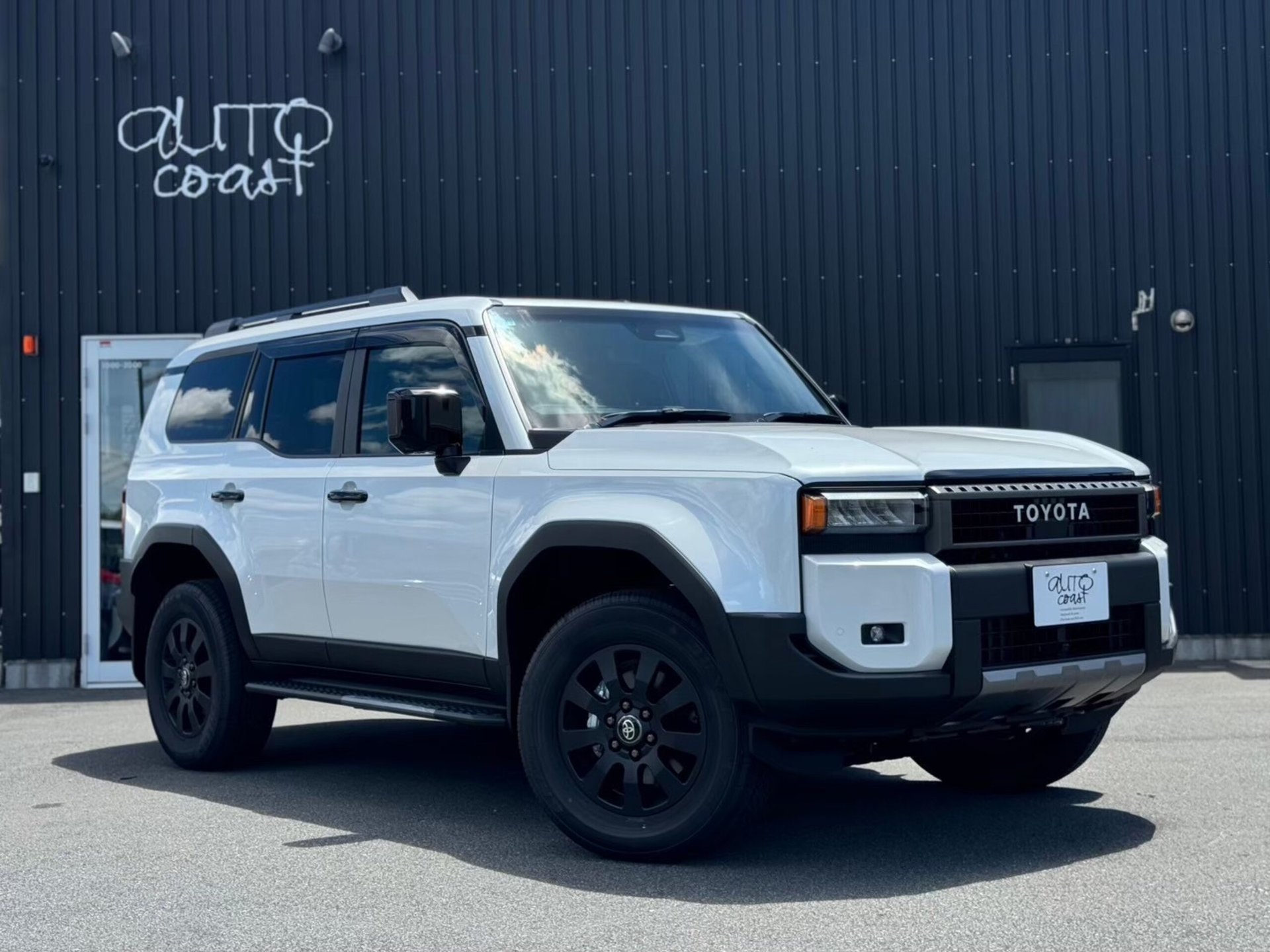 TOYOTA LAND CRUISER 250 - View 1