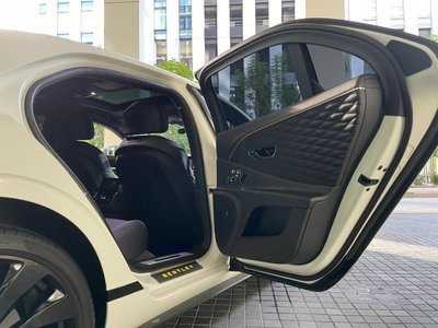 صورة مصغرة 13 لـ 2021 Bentley FLYING SPUR