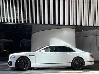 صورة 5 لـ 2021 Bentley FLYING SPUR