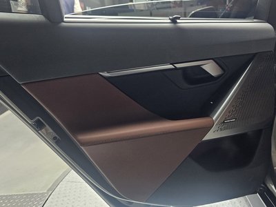 2025 BMW 5 SERIES 缩略图 15
