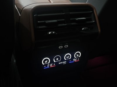 2025 BMW 5 SERIES 缩略图 30