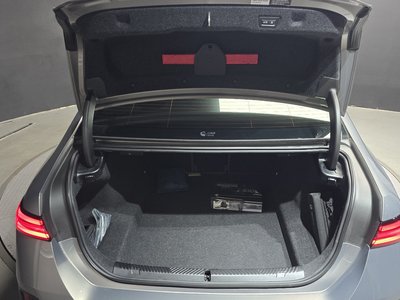 2025 BMW 5 SERIES 缩略图 33